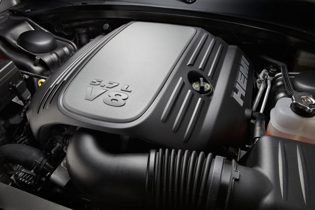 Сердце нового Чарджера двигатель V8