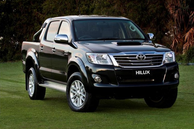 Комплектации Toyota Hilux 2015-2016 модельного года