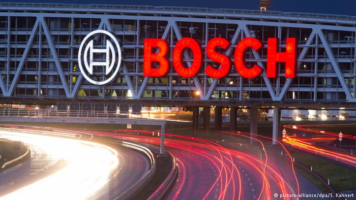Вывеска с логотипом Bosch 