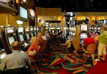 Играем в Rox Casino через смартфон